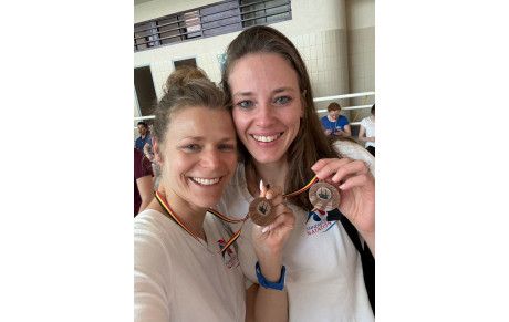 Un podium pour Célia et Henrieta au Brussels Open Masters de Natation Artistique !